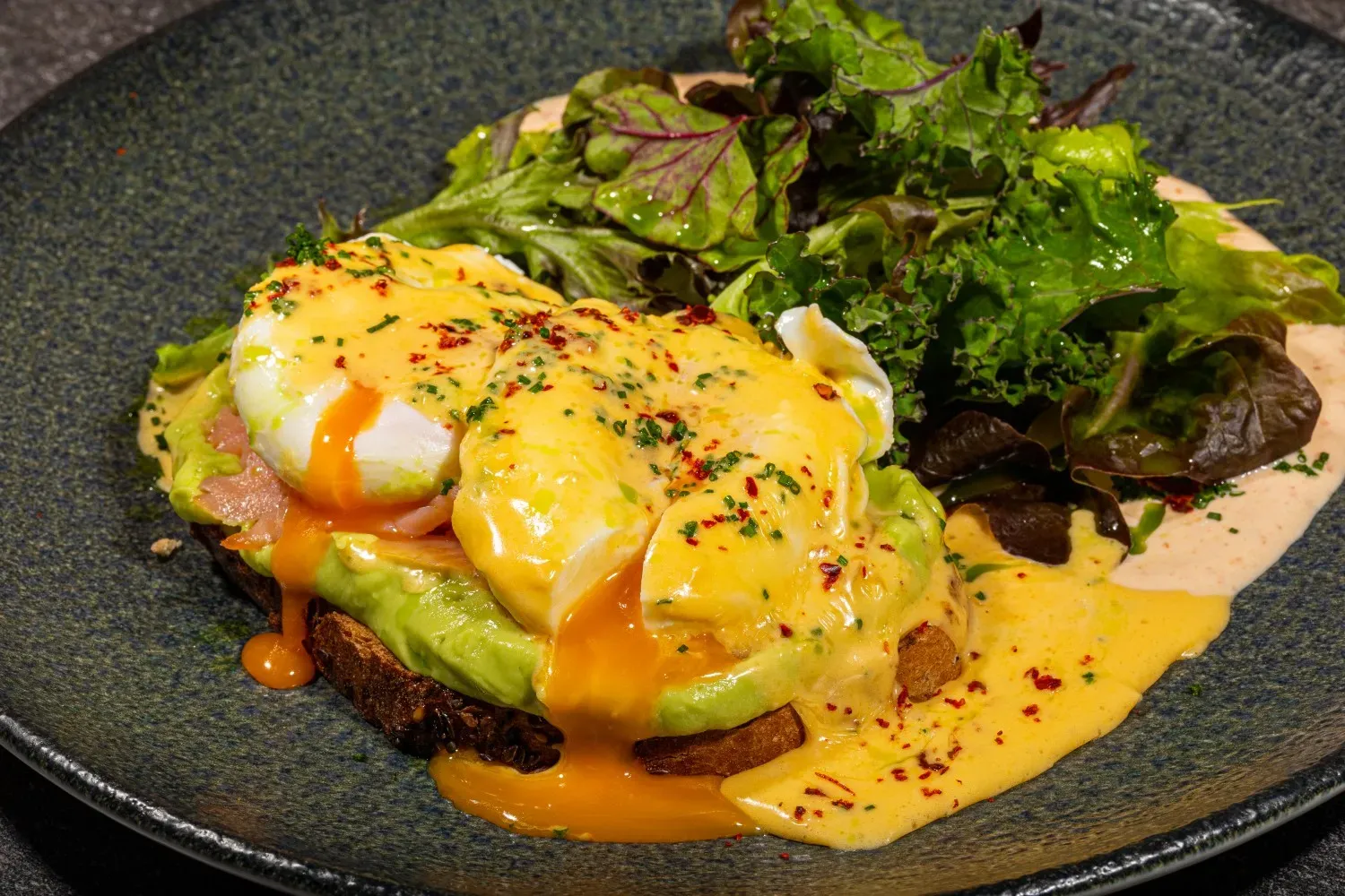 AVOCADO & SALMON BENEDICT