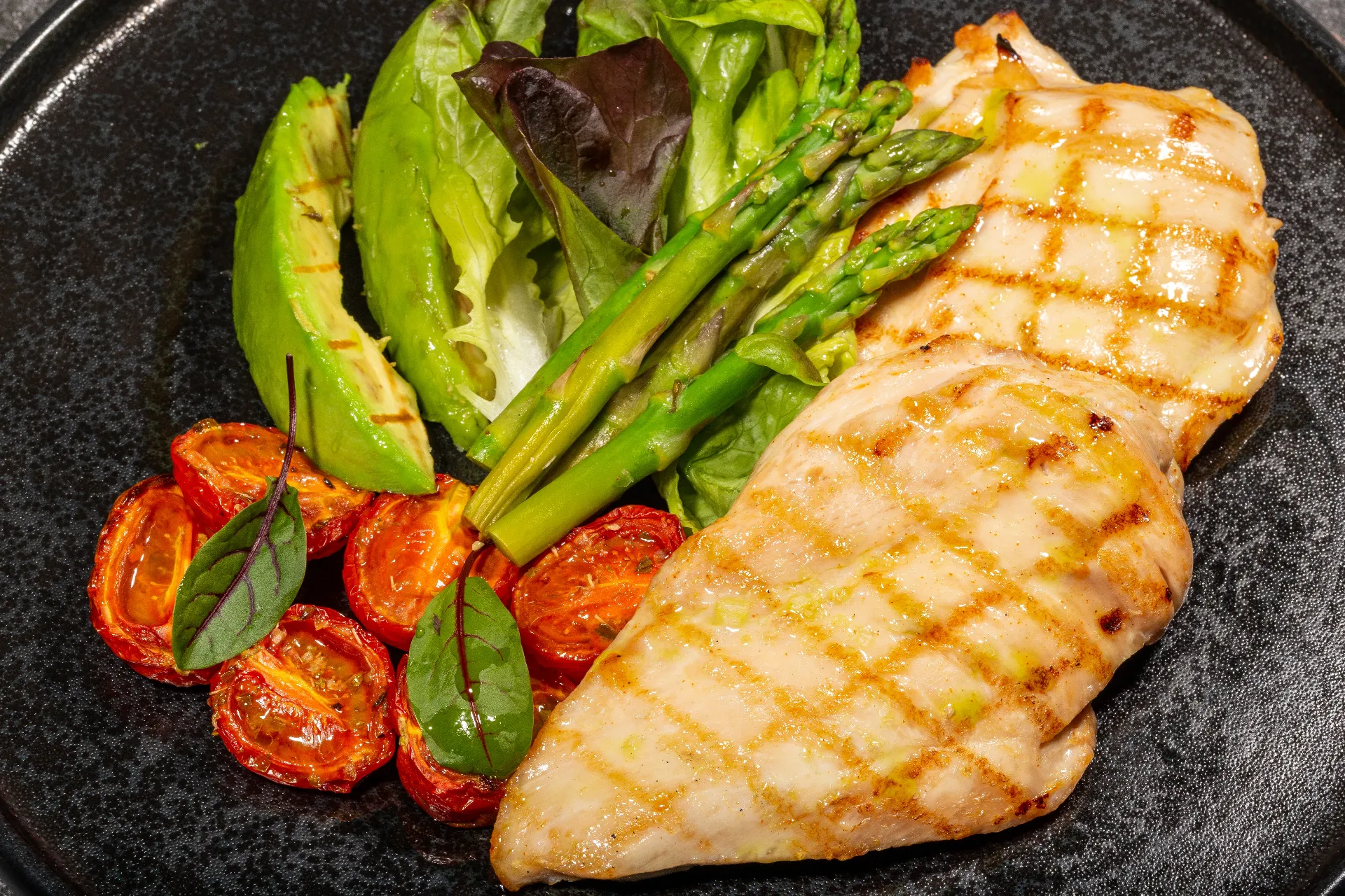 GRILL CHICKEN & ASPARAGUS