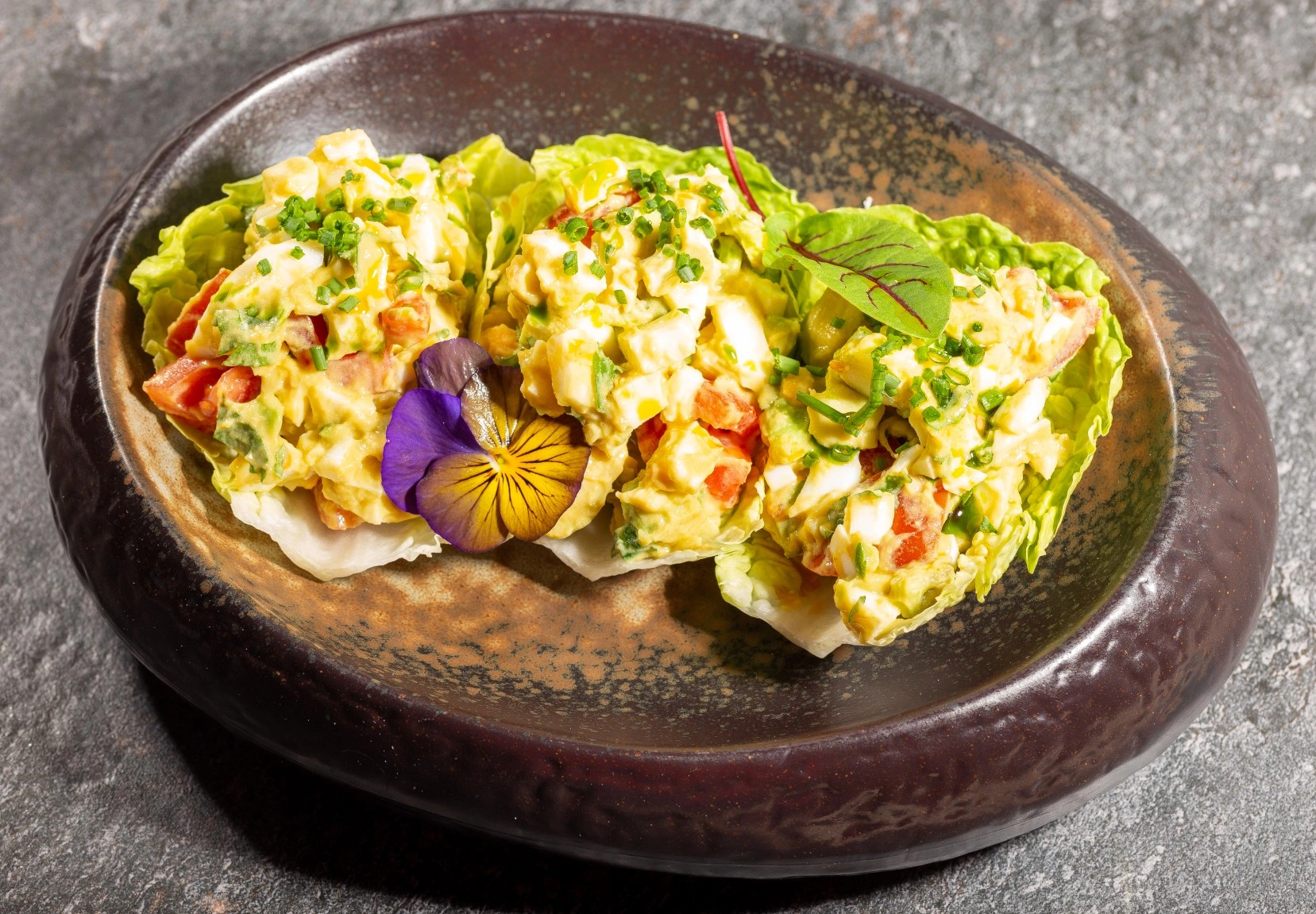 EGGS & AVOCADO SALAD