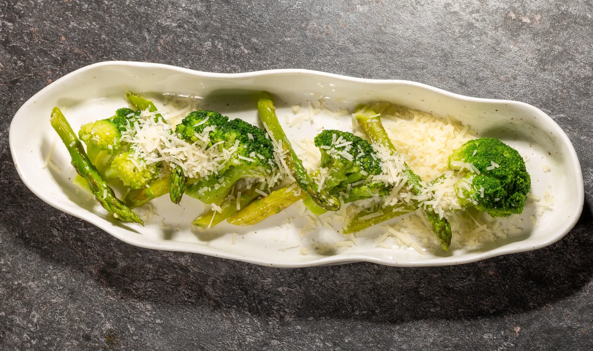 PARMEZAN ASPARAGUS & BROCOLI