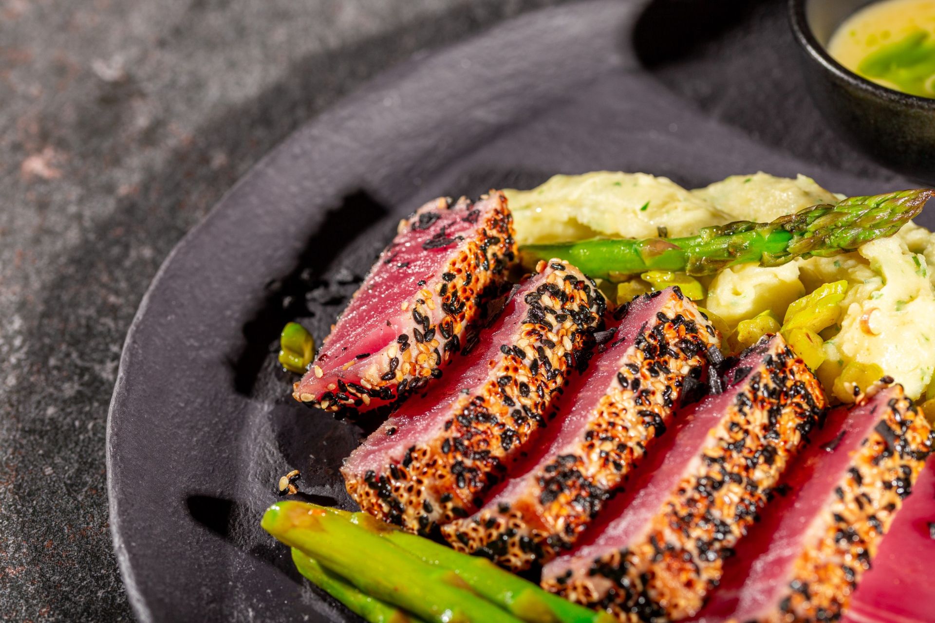 SESAME CRUST RED TUNA WITH FLAVORED PURE