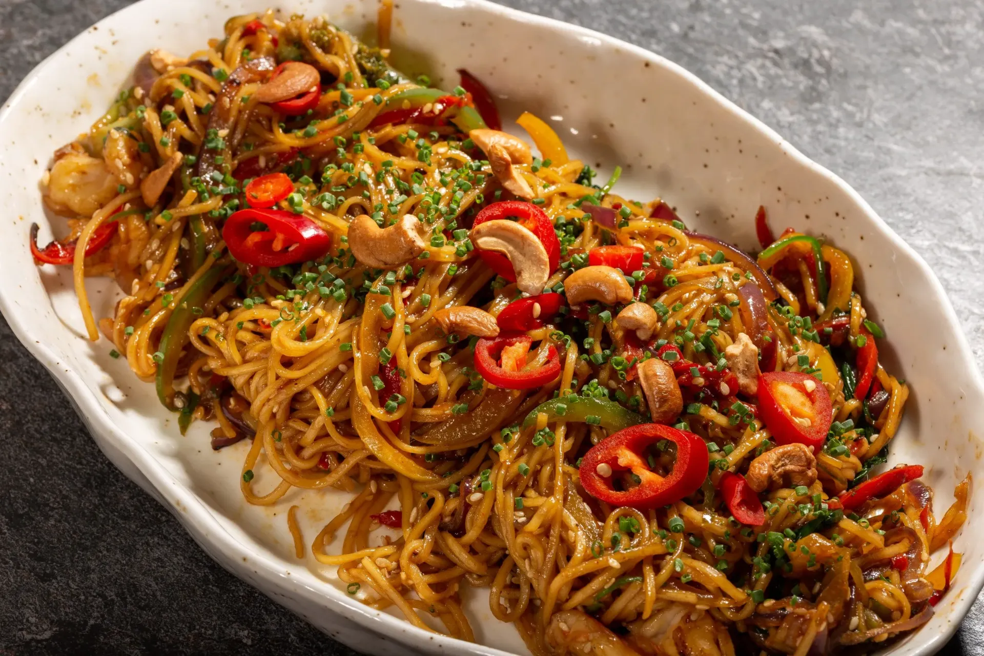 SHRIMP SRIRACHA NOODLES